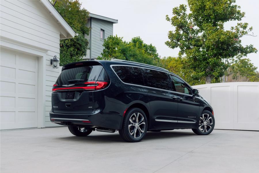  Chrysler Pacifica Pinnacle AWD (RU) 2020 года  (фото 46 из 82)